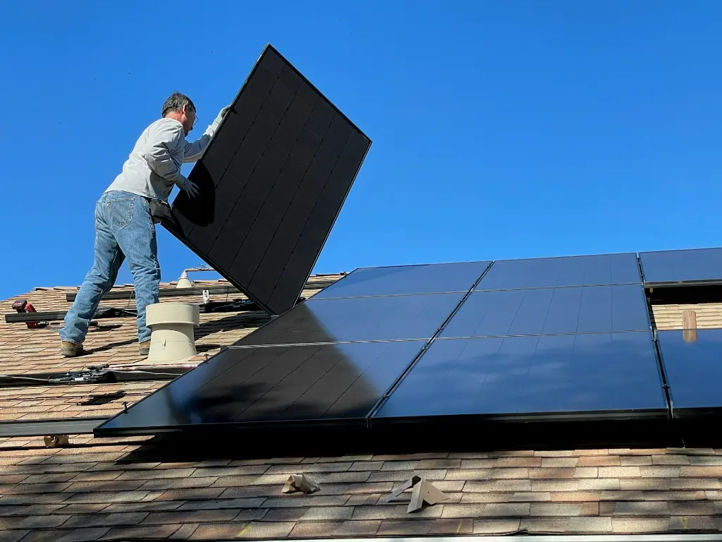 unsplash_wmaP3Tl80ww_solar panel.webp